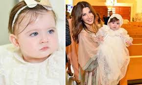 اغاني نانسي عجرم بدون أنترنيت aghani nancy ajram. Ù†Ø§Ù†Ø³ÙŠ Ø¹Ø¬Ø±Ù… ØªÙ†Ø´Ø± ØµÙˆØ± Ù…Ø¹Ù…ÙˆØ¯ÙŠØ© Ø§Ø¨Ù†ØªÙ‡Ø§ Ø§Ù„ØµØºØ±Ù‰ Ù„ÙŠØ§ ÙˆØ·Ù†Ù‰