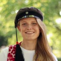 1400+ "Worman" profiles