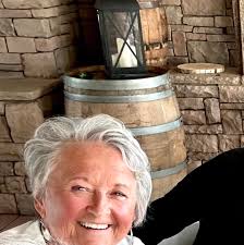 Is KC Hall only takeout or can you eat in?