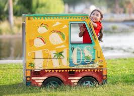 Oto Taco Truck Huge Cardboard Playhouse For Kids Designed In Brooklyn Made In The Usa 100 Recyclable And Biodegradable Cardboard Jugue