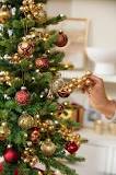 When and Where to Buy Christmas Ornaments| Balsam Hill