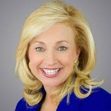 Last night we had the good fortune of breaking bread with Industry Titans! 