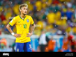 Neymar 10 hi-res stock photography and images - Alamy