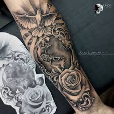 A large tattoo that sits lengthwise on the back. Tattoos Roses Explore Tumblr Posts And Blogs Tumgir