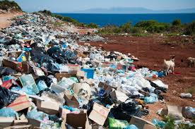 What role do eco-friendly menstrual products play in reducing plastic pollution in oceans?
