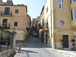 Santa caterina villarmosa is a comune in the province of caltanissetta in the italian region of sicily. File Via Panvini Santa Caterina Villarmosa Jpg Wikimedia Commons
