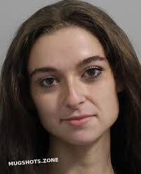 Jeanette Gist's Instagram, Twitter & Facebook