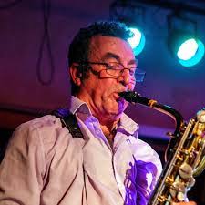 Kate Woolfe's Instagram, Twitter & Facebook