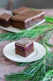 In the german language, the word kuchen is used for the cake. Dominostein Kuchenschnitten Wahlweise Glutenfrei Laktosefrei Vegan Kochtrotz Lieblingsrezepte Fur Dich Mit Tausch Zutaten