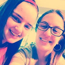 Holly Petry's Instagram, Twitter & Facebook