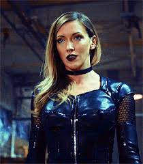 Dinah Lance Birds Of Prey Gif Https Encrypted Tbn0 Gstatic Com Images Q Tbn 3aand9gcsc7o0jpxprzuuz2tjdnpaccqszsxarw2hsea Usqp Cau