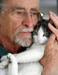 I was making brownies and my cat wanted some as well 😂