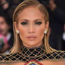 Looking for short haircuts for long faces? Jennifer Lopez Stunned On The Red Carpet At The 2018 Met Gala