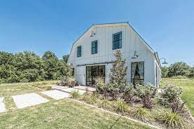 Author, renovator, interior designer, shop owner, entrepreneur, tv star is joanna gaines's primary income source. All The Fixer Upper Houses Currently For Sale In Waco People Com