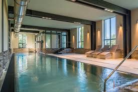 Paulinen Hof Schwimmhalle Mit Warmeliegen Bad Schwimmhalle Hof