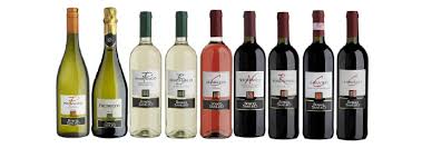 Il nome il borgo prende nome da san leone che, giunto insieme a san marino dalle coste della dalmazia, avrebbe evangelizzato la zona diventandone il primo vescovo. Borgo Sanleo Casa Vinicola Zonin