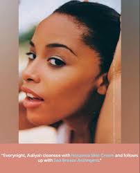 On the cover of YM Spring 1998 magazine, Aaliyah talks to us about her  skincare routine and her favorite MAC makeup. 😍🫶🏼💖🕊️💔🌹✨