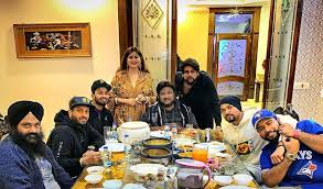 Listen to albums and songs from sardool sikander. Jazzyb Sardool Sikander Amar Noori Ptc Punjabi Canada Canada News Punjabi News Canada Brampton News