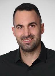 Richard Neumayer's Instagram, Twitter & Facebook