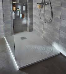 Un Receveur De Douche A Poser Effet Beton Notre Selection De Douches A Receveur De Douche Douche Salle De Bain