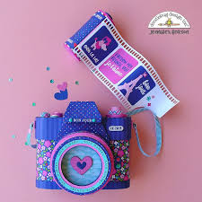 Doodlebug Design Inc Blog French Kiss 3d Camera Gift Box With Jennifer Camera Cards Camera Gift Camera Crafts