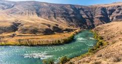 Where Does the Deschutes River Start and End? | ROW Adventures