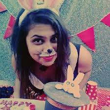 Kiara Leigh Charles (@KiaraLCharles)