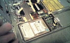 Top 10 Ways To Repurpose Your Old Laptop Computer Projects Old Computers Diy Tech