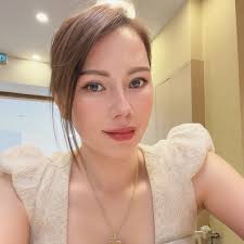 今晚衣服好多颜色🩷💛❤️🧡💚