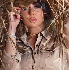 متوفر ماء زمزم المباركة للبيع💯 💧غالونات مختومة 5 ليتر 💧فوائد ماء زمزم  💧طعام طعم وشفاء سقم 💧خير ماء على وجه الارض 🟣توصيل بدمشق وشحن للمحافظات  السسعر❓❓