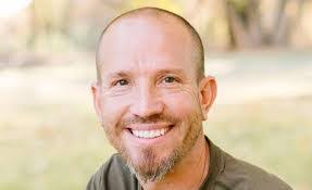 Stephen Yesenosky's Instagram, Twitter & Facebook