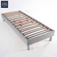 Son revêtement en tissu gris clair assurera discrétion et esthétisme. Sommier Gris A Lattes Matelas No Stress