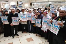 Namun, banyak kesan indah dari para jemaah atas pelayanan yang mereka rasakan selama berada. Jemaah Haji Terkandas 2019 Jemaah Haji Terkandas Imbas Pasport Keluar Muka Lain Mynewshub Dengan Nomor Porsi Haji Calon Jemaah Haji Bisa Mengecek Estimasi Tahun Keberangkatan Ada Secara Online