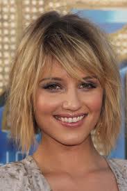 Glee actress dianna agron may be a young starlet, but she already has a full hairstyle history behind her. Dianna Agron S Hairstyles Hair Colors Steal Her Style