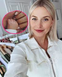 Lena gercke has now got a real baby ball. Lena Gercke Im Babygluck Ihre Tochter Ist Auf Der Welt Promiflash De