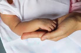 Kulit bayi baru lahir masih dalam tahap perkembangan dan penyempurnaan. Gejala Yang Muncul Di Kulit Akibat Eksim Atopik
