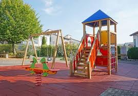 Gestalten Sie Den Perfekten Offentlichen Spielplatz Mit Vielseitigen Und Sicheren Spielplatzgeraten Von Bowi Spielplatz Of Spielplatzgerate Spielplatz Wippe