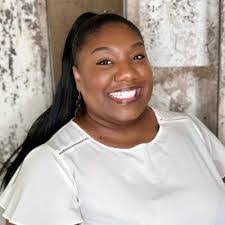 Dena Campbell's Instagram, Twitter & Facebook