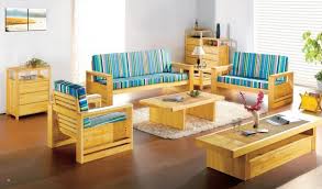 Sebagai contoh, bangku kayu ruang tamu sebaiknya disesuaikan dengan tinggi meja tamu. 12 Model Kursi Kayu Untuk Ruang Tamu
