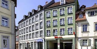 The town has slightly over 70,000 residents. Bilder Galerie Ibis Hotel Bamberg Altstadt