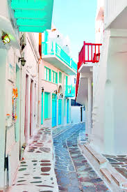 Η πολύχρωμη βαβέλ στη χώρα της μυκόνου. Mykonos The Island Of The Winds Mykonos To Nhsi Twn Anemwn Phileas Fogg Adventures