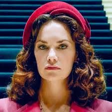 Marisa Coulter's Instagram, Twitter & Facebook