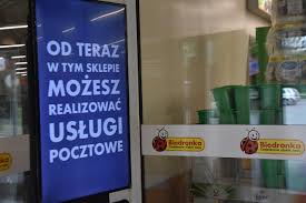 Handlowy gigant idzie dokładnie w tym samym kierunku co konkurent. Kr6kawedtitf0m