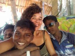 Why I wouldn't pay 100 Indian men to dig a hole for me