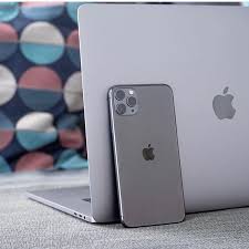 Who Would Lose Their Phone If They Left It Here Iphone 11 Pro Space Grey Credit Icefnews Apple Iphone Accessories Iphone Wireless Charger