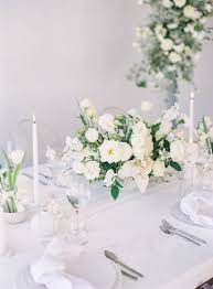 La Tavola Fine Linen Rental Aurora White Table Runner With Dupionique Iridescence White N White Flower Arrangements White Wedding Flowers White Bridal Bouquet