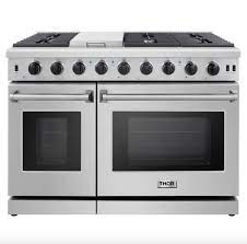 Professional gas ranges allow you the flexibility of using gas cooktop and oven in the same appliance. The 8 Best Gas Ranges Of 2021