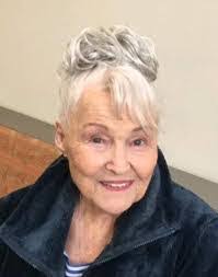 Jill Strait's Instagram, Twitter & Facebook