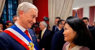 🔴 El presidente José Antonio Kast felicitó a Keiko Fujimori tras conocerse los resultados definitivos de las elecciones presidenciales en Perú, que la confirmaron como presidenta electa. “Felicito a la Presidenta electa