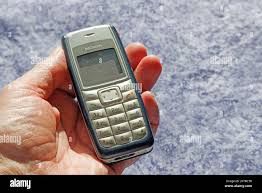 Dusty old Nokia 1112 phone seen better ...